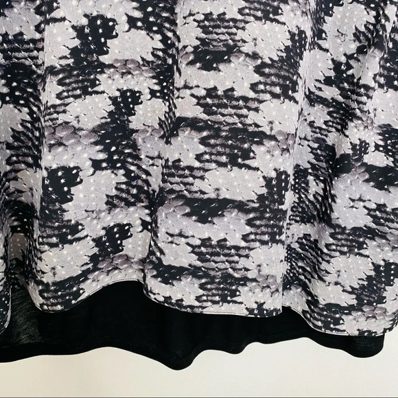 Rebecca Taylor Black Silk Reptile Snakeprint Blouse Top Women’s Size 10 - Picture 2 of 8